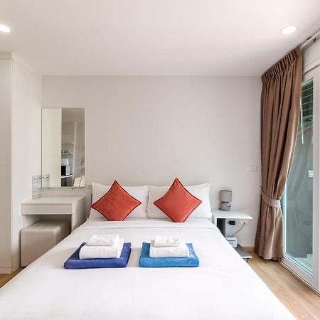 Ozone Condotel By Resava Pantai Kata Luaran gambar