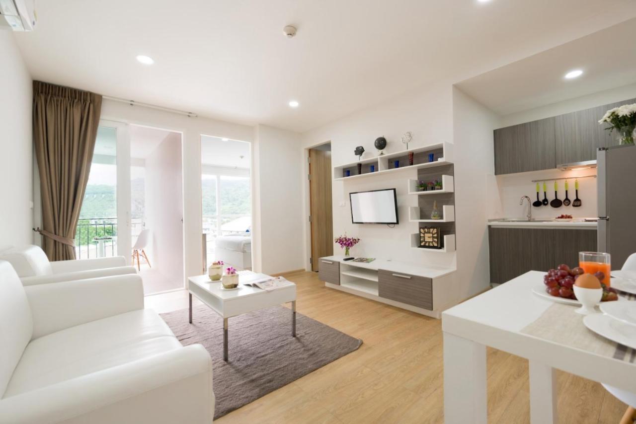 Ozone Condotel By Resava Pantai Kata Luaran gambar